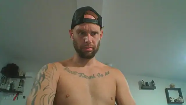 Snapshot of CaptCraker chatting on 04.29.26 CaptCraker online show from 04.29.26