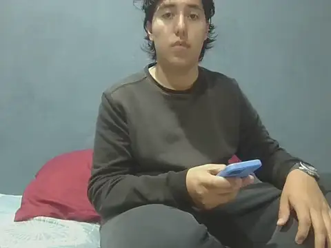 Snapshot of amartinezszz chatting on 06.24.26 amartinezszz online show from 06.24.26