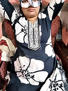 Gujju bhabhi69 online show from 04.10.26