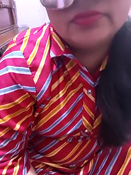 Gujju bhabhi69 online show from 04.11.26