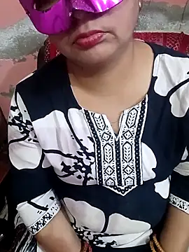 Gujju bhabhi69 online show from 04.15.26