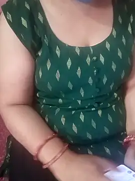Snapshot of Gujju_bhabhi69 chatting on 05.15.26 Gujju bhabhi69 online show from 05.15.26
