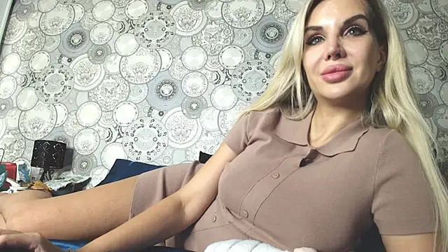 SexyQueenNina online show from 11.01.25