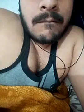 Snapshot of Decentlover67 chatting on 04.06.26 Decentlover67 online show from 04.06.26