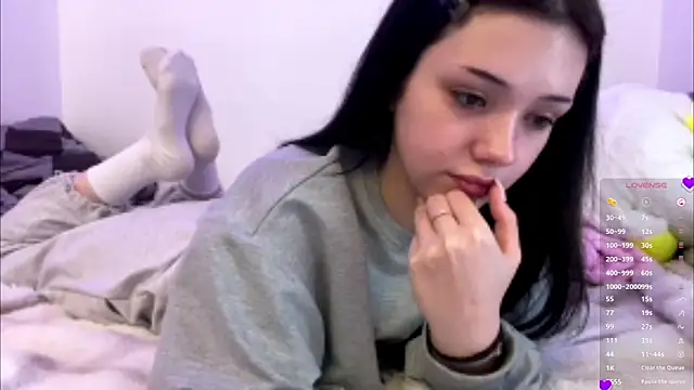 Snapshot of BeckyAurielle chatting on 04.05.26 BeckyAurielle online show from 04.05.26