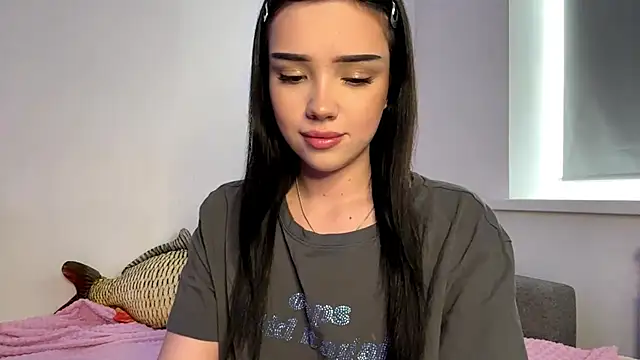 Snapshot of BeckyAurielle chatting on 06.16.26 BeckyAurielle online show from 06.16.26