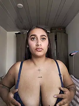 Mia skyy18 online show from 07.07.26