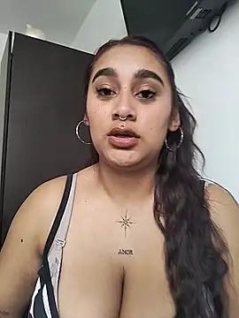 Mia skyy18 online show from 07.21.26