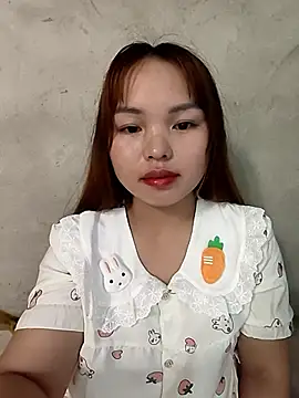 Snapshot of Mina_xYx chatting on 05.03.26 Mina xYx online show from 05.03.26
