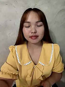 Snapshot of Mina_xYx chatting on 05.04.26 Mina xYx online show from 05.04.26