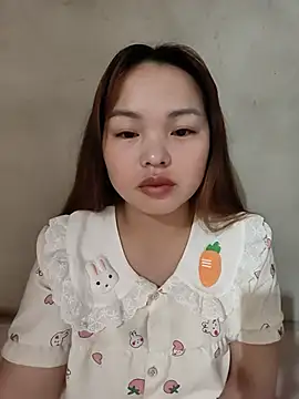 Snapshot of Mina_xYx chatting on 05.24.26 Mina xYx online show from 05.24.26