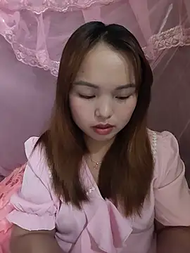 Snapshot of Mina_xYx chatting on 06.10.26 Mina xYx online show from 06.10.26
