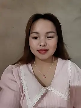Snapshot of Mina_xYx chatting on 06.19.26 Mina xYx online show from 06.19.26