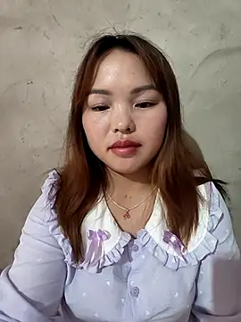 Snapshot of Mina_xYx chatting on 06.27.26 Mina xYx online show from 06.27.26