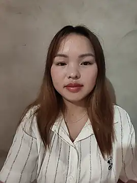 Snapshot of Mina_xYx chatting on 06.28.26 Mina xYx online show from 06.28.26