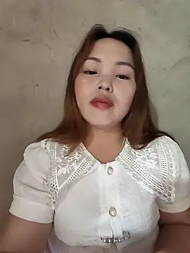 Snapshot of Mina_xYx chatting on 07.19.26 Mina xYx online show from 07.19.26