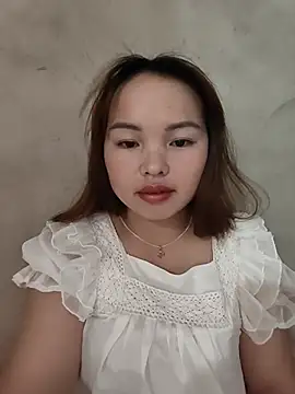 Snapshot of Mina_xYx chatting on 07.24.26 Mina xYx online show from 07.24.26