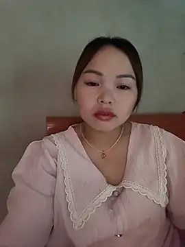 Snapshot of Mina_xYx chatting on 07.27.26 Mina xYx online show from 07.27.26