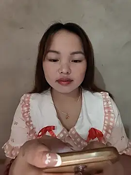 Snapshot of Mina_xYx chatting on 07.30.26 Mina xYx online show from 07.30.26