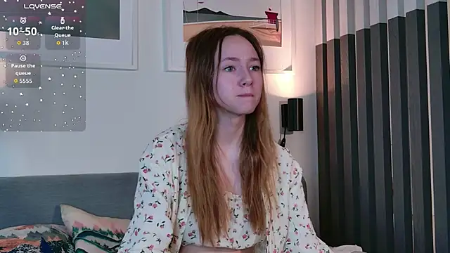 Snapshot of Bethany_sparkle chatting on 04.19.26 Bethany sparkle online show from 04.19.26