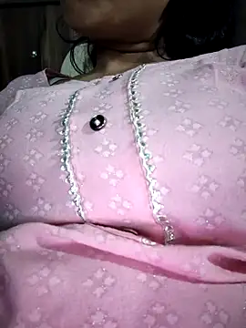 model seela online show from 04.24.26