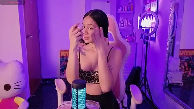 Oliviasims online show from 04.22.26