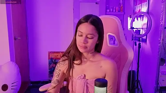 Oliviasims online show from 04.29.26