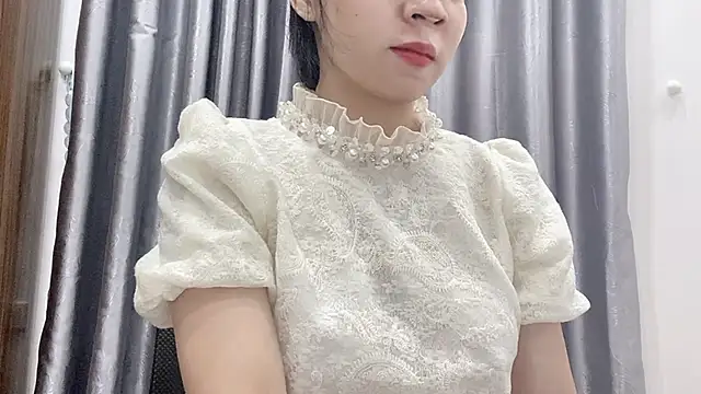 Ryo-Jisoo online show from 04.23.26