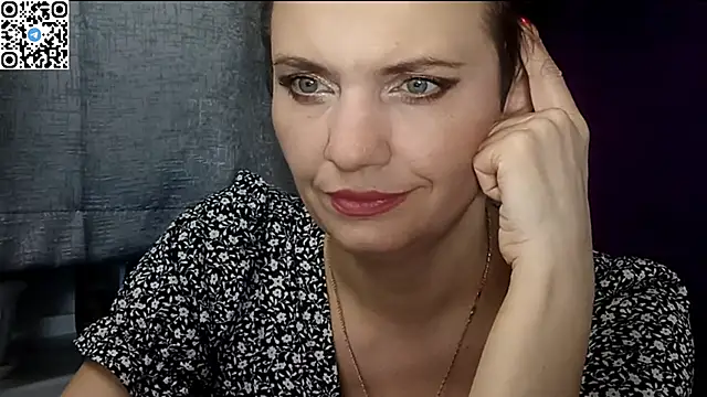 Snapshot of HotMamaQueen234 chatting on 05.09.26 HotMamaQueen234 online show from 05.09.26