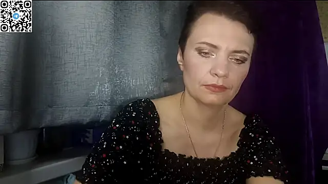 Snapshot of HotMamaQueen234 chatting on 05.16.26 HotMamaQueen234 online show from 05.16.26