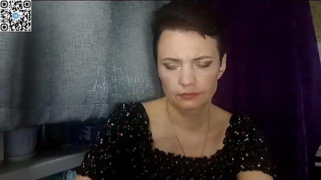 Snapshot of HotMamaQueen234 chatting on 05.16.26 HotMamaQueen234 online show from 05.16.26