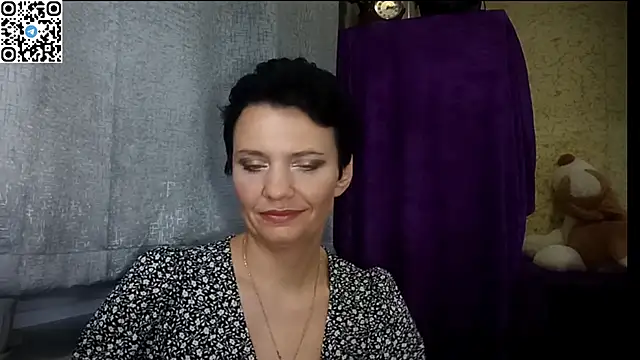 Snapshot of HotMamaQueen234 chatting on 06.19.26 HotMamaQueen234 online show from 06.19.26