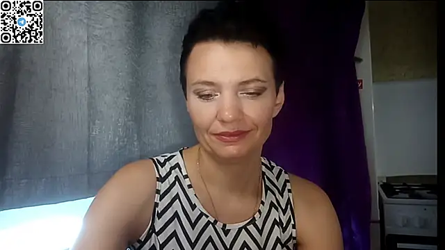 Snapshot of HotMamaQueen234 chatting on 07.02.26 HotMamaQueen234 online show from 07.02.26