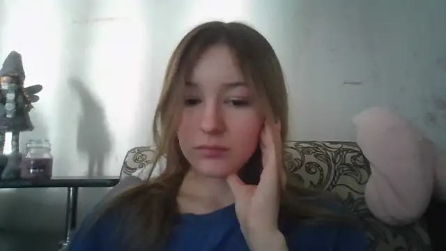 Snapshot of PetaWane chatting on 03.24.26 PetaWane online show from 03.24.26