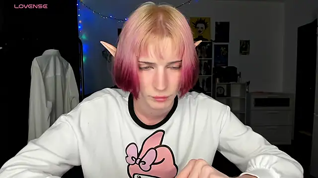 sweet peach    online show from 04.07.26