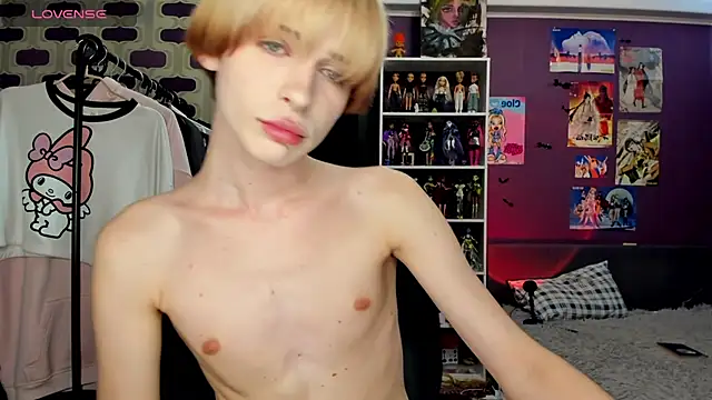Snapshot of sweet_peach___ chatting on 07.17.26 sweet peach online show from 07.17.26