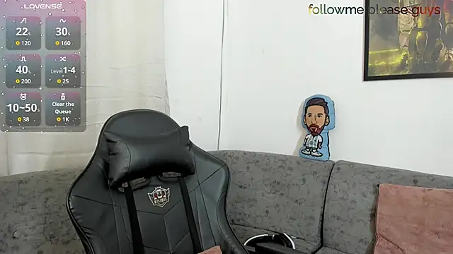 Snapshot of sweetlatinoboy chatting on 06.19.26 sweetlatinoboy online show from 06.19.26
