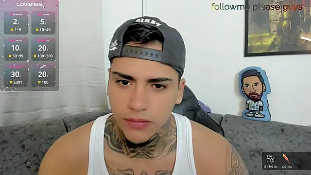Snapshot of sweetlatinoboy chatting on 06.26.26 sweetlatinoboy online show from 06.26.26