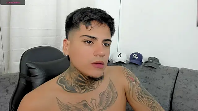 Snapshot of sweetlatinoboy chatting on 06.28.26 sweetlatinoboy online show from 06.28.26