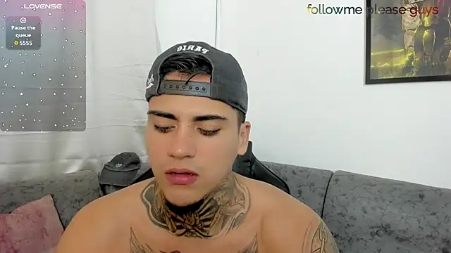 Snapshot of sweetlatinoboy chatting on 07.08.26 sweetlatinoboy online show from 07.08.26