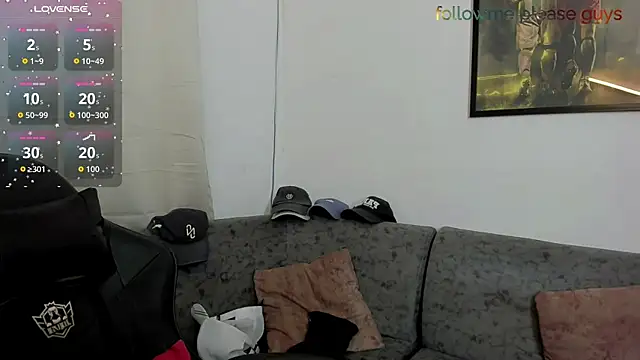 Snapshot of sweetlatinoboy chatting on 07.12.26 sweetlatinoboy online show from 07.12.26