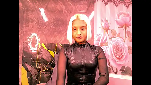 Snapshot of indian_barbie chatting on 06.24.26 indian barbie online show from 06.24.26
