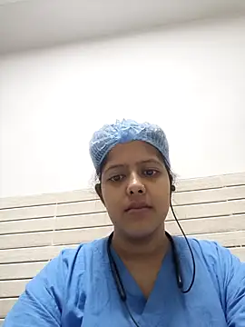 Rainy Royal online show from 03.22.26