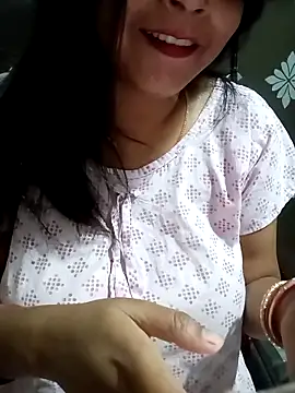 Snapshot of Hot_mess_girl chatting on 04.11.26 Hot mess girl online show from 04.11.26