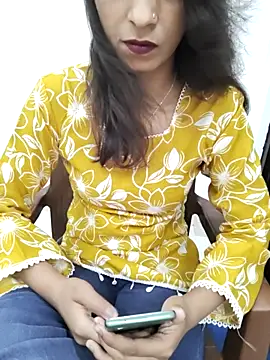 Snapshot of myra77 chatting on 04.25.26 myra77 online show from 04.25.26