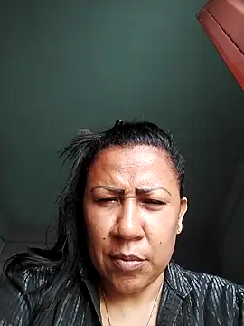 Snapshot of juliataylorhot chatting on 04.12.26 juliataylorhot online show from 04.12.26