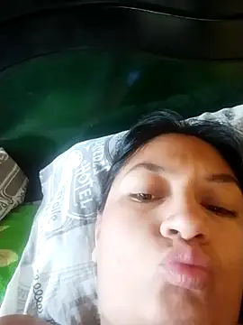 Snapshot of LatinSquirtBaby chatting on 06.07.26 LatinSquirtBaby online show from 06.07.26