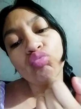 Snapshot of LatinSquirtBaby chatting on 06.16.26 LatinSquirtBaby online show from 06.16.26