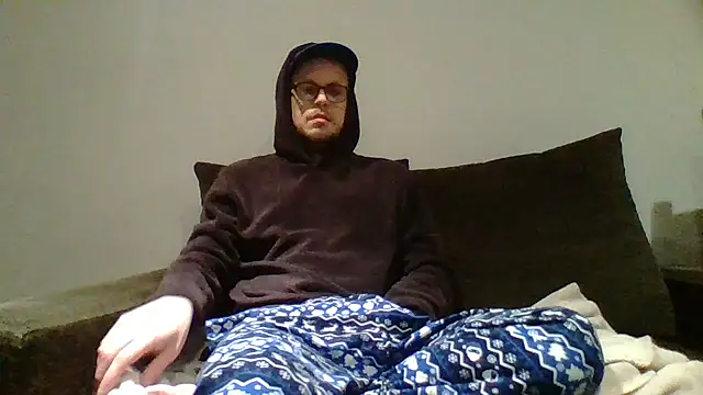 Snapshot of HornyLad34UK chatting on 03.16.26 HornyLad34UK online show from 03.16.26