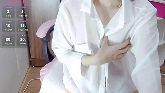 Snapshot of Kathy_Hornyyy chatting on 08.01.26 Kathy Hornyyy online show from 08.01.26